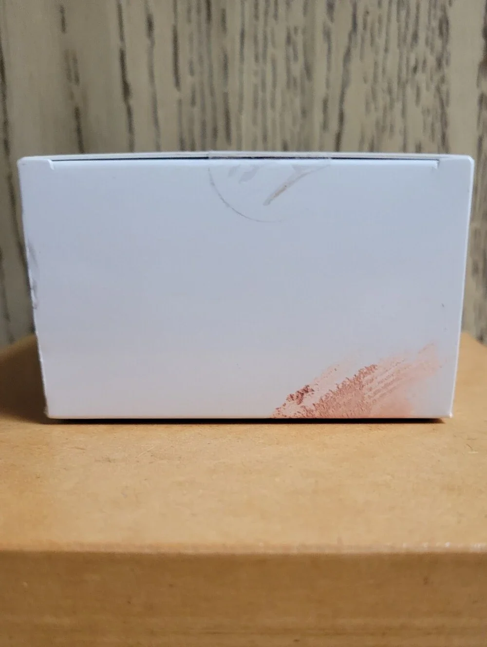 Ellen Tracy Loose Powder Foundation + Brush 24-Hour Wear & Coverage Fair-Light